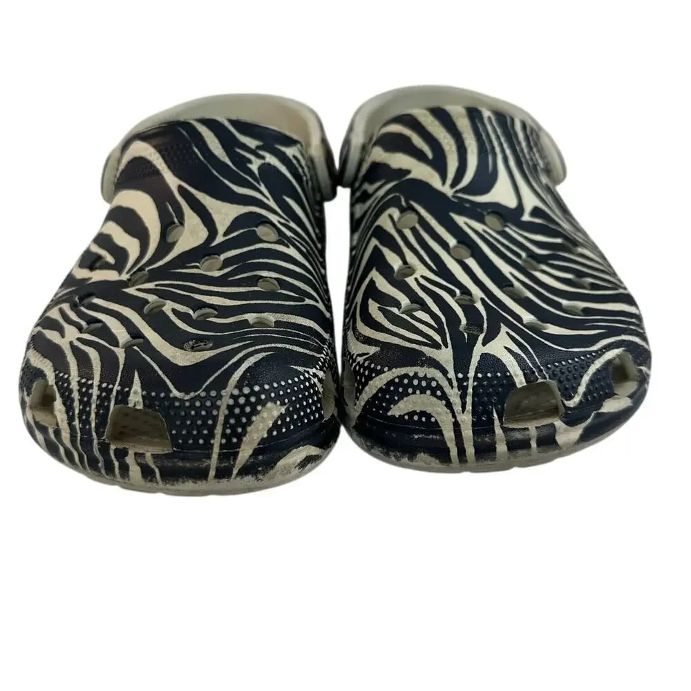 Crocs classic animal remix clog zebra leopard Mens 4 Women 6 Preowned